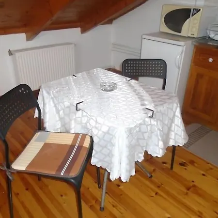 Diogenis Loft B Near Town Center Apartment *
